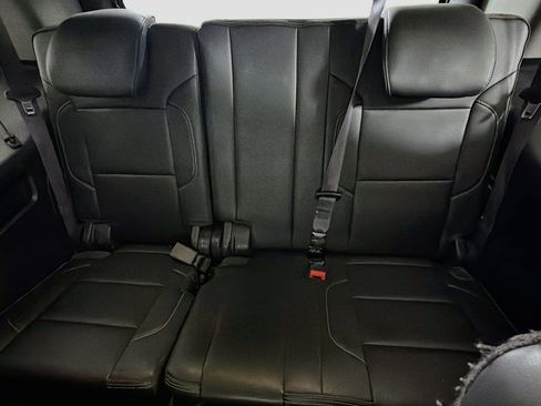 Used 2015 GMC Yukon Denali w/ Premium Package RWD image 29
