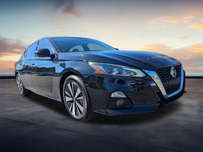 Used 2019 Nissan Altima 2.5 SV