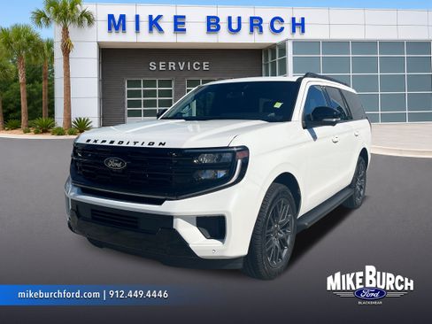 New 2026 Ford Expedition Platinum w/ Stealth Appearance Package AWD/4WD image 1
