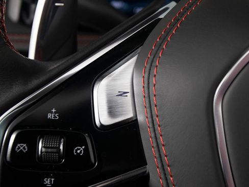 Used 2023 Chevrolet Corvette Stingray Premium Cpe w/ Z51 Performance Package RWD image 23