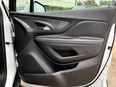 Used 2018 Buick Encore Preferred image 22