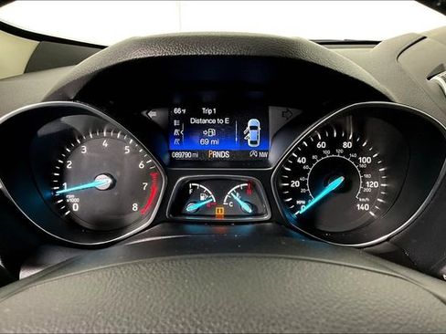 Used 2019 Ford Escape SEL image 20