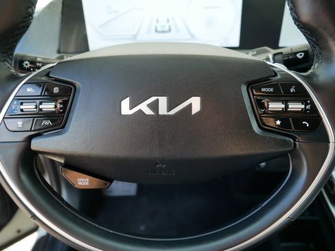 Used 2024 Kia EV6 Wind w/ Wind Technology Package AWD/4WD image 25