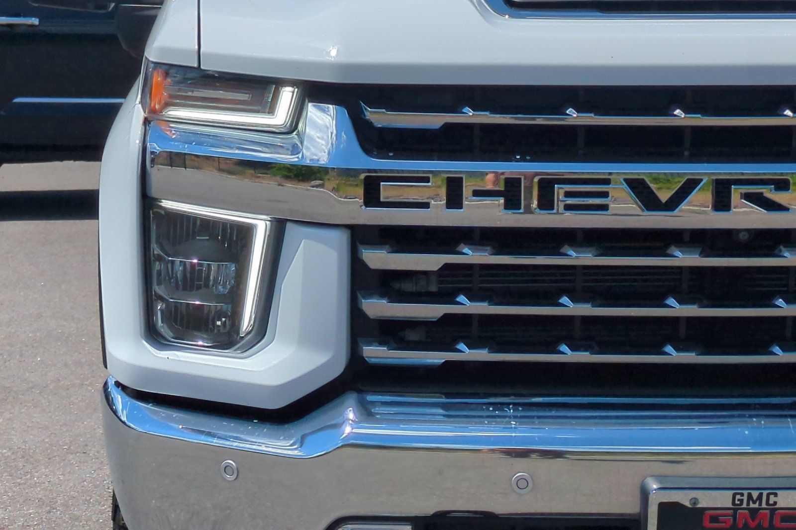 Used 2023 Chevrolet Silverado 2500 LTZ AWD/4WD image 44