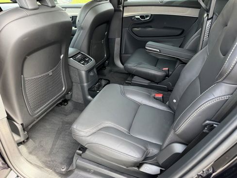 Certified 2025 Volvo XC90 T8 Ultra w/ Protection Package Premier image 23