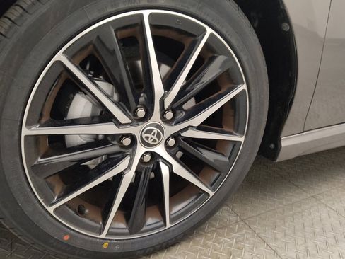 Used 2022 Toyota Camry SE image 31