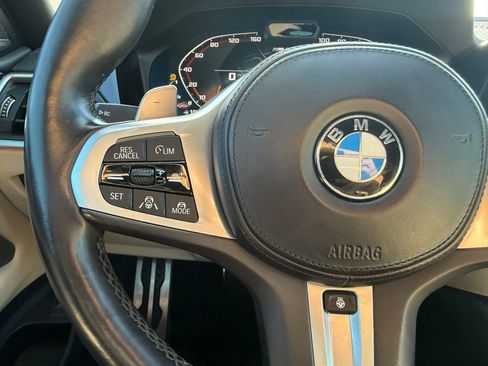 Used 2022 BMW M440i Convertible RWD image 16