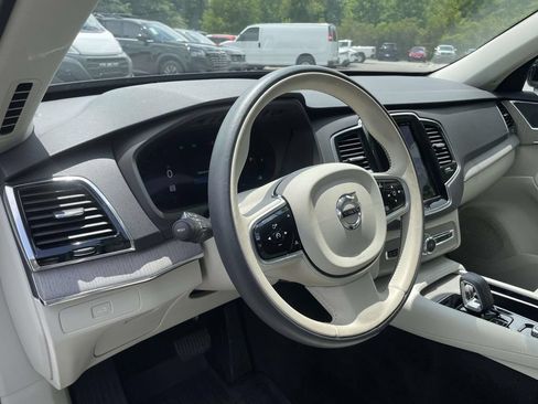 Used 2025 Volvo XC90 B5 Plus w/ Protection Package Premier AWD/4WD image 20