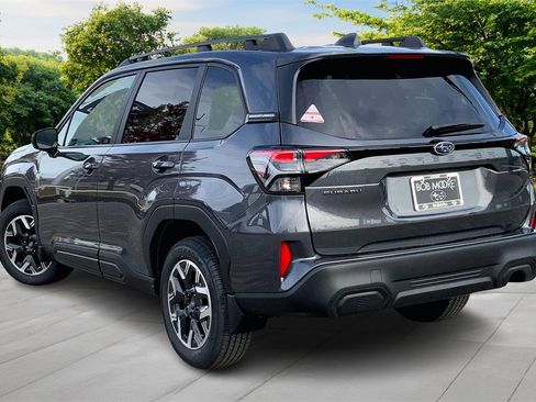 Used 2026 Subaru Forester Premium image 3