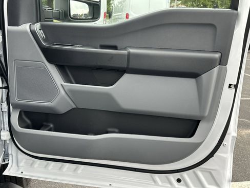 New 2026 Ford F350 XL w/ XL Chrome Package image 37