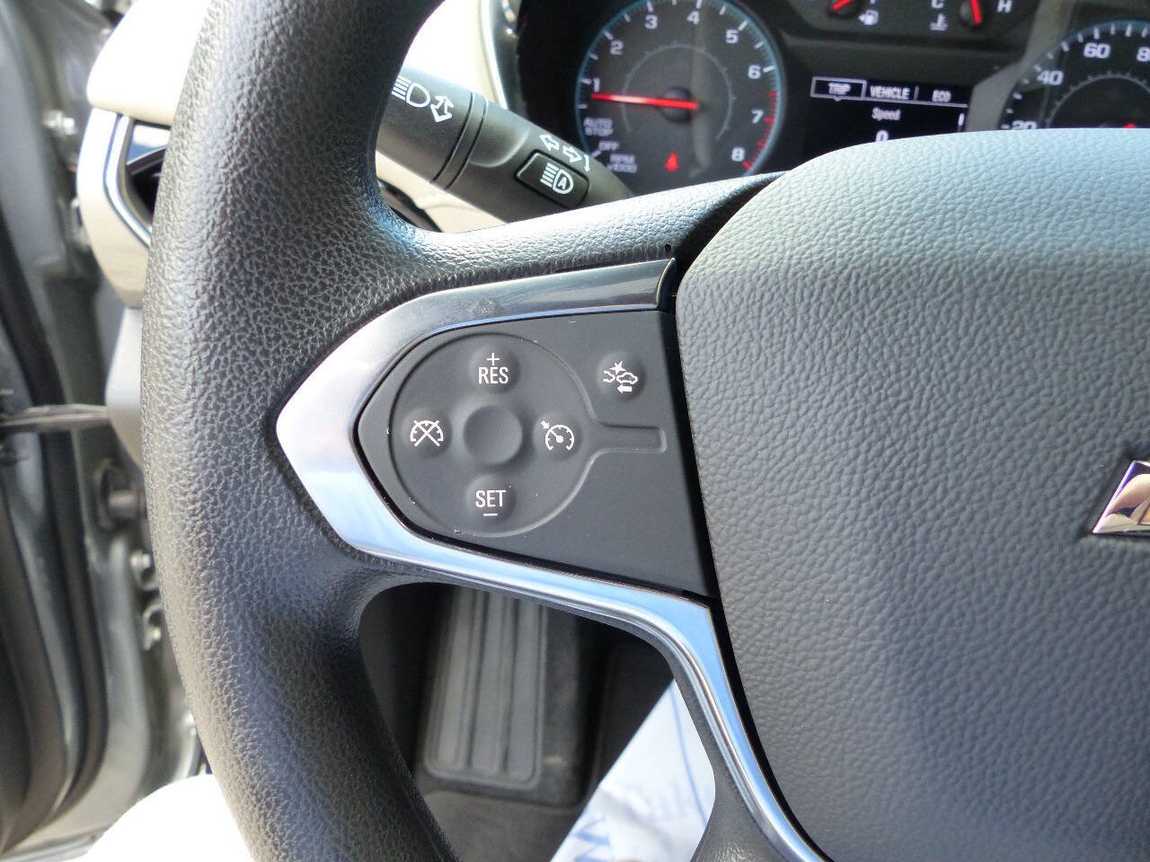 Used 2023 Chevrolet Traverse LS w/ Safety Package FWD image 23