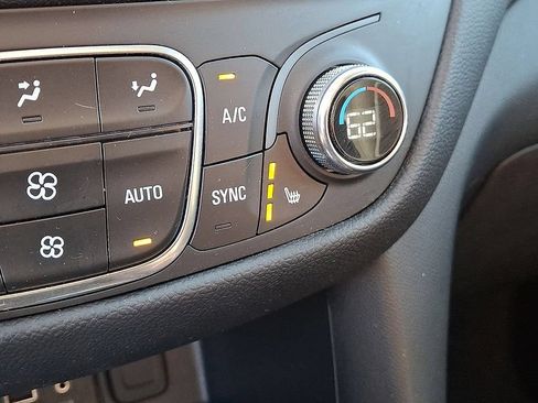 Used 2023 Chevrolet Equinox LT AWD/4WD image 28