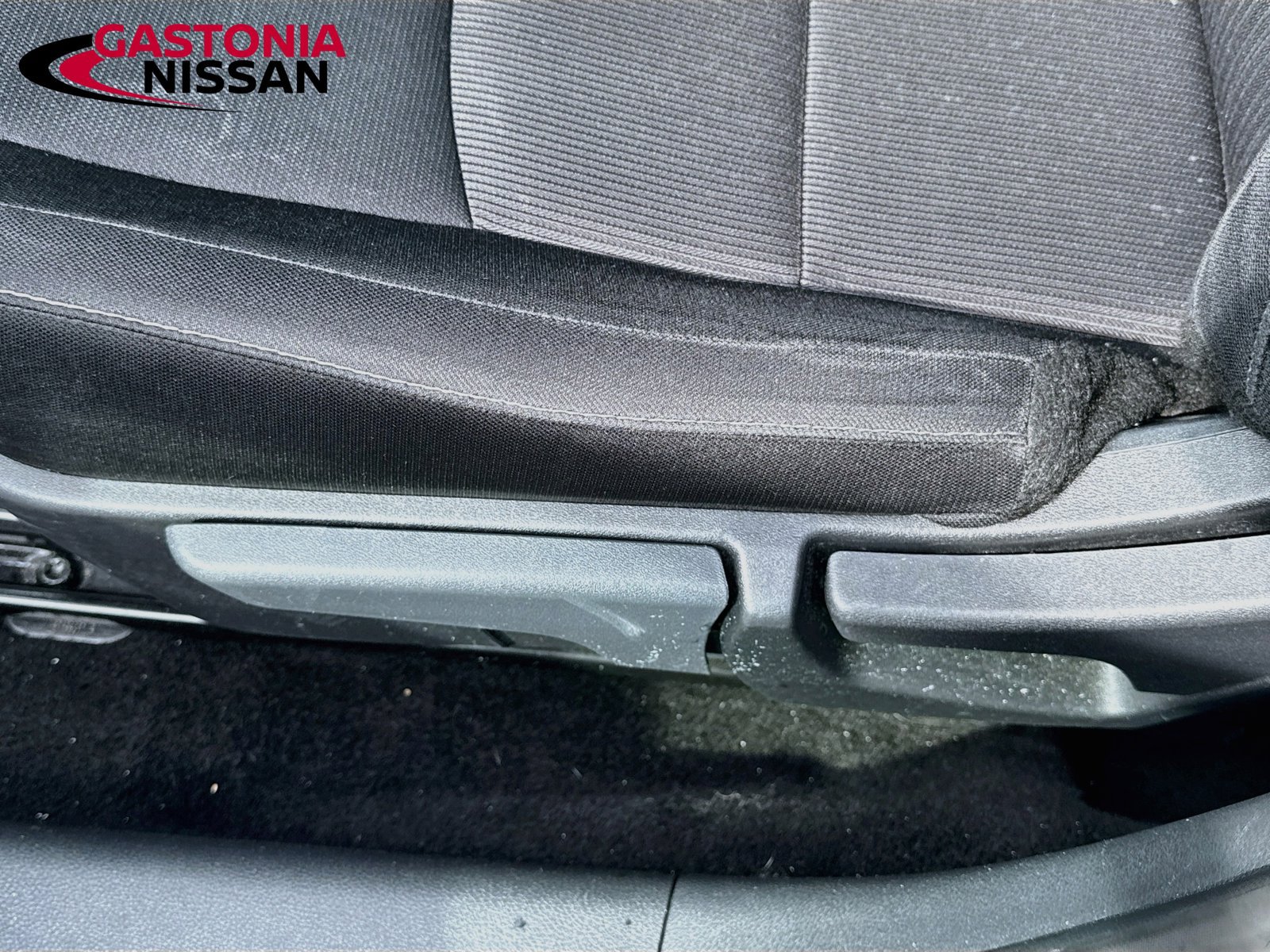 Used 2024 Nissan Sentra SV FWD image 25