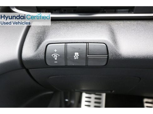 Certified 2025 Hyundai Elantra Sport FWD image 22