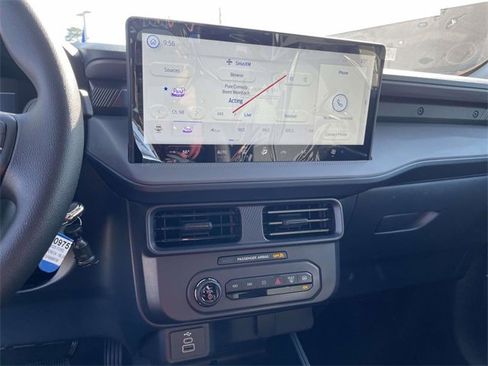 New 2025 Ford Maverick XL image 9