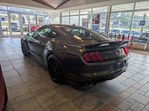 Certified 2020 Ford Mustang Shelby GT350 w/ Technology Package RWD image 3