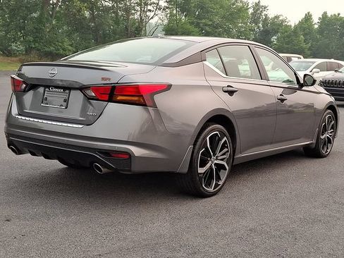 Used 2023 Nissan Altima 2.5 SR w/ SR Premium Package AWD/4WD image 9