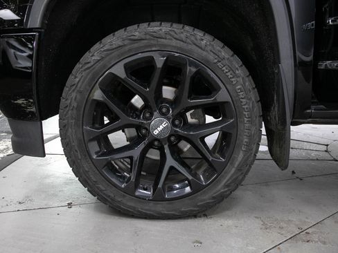 Used 2018 GMC Sierra 1500 Denali w/ Denali Ultimate Package AWD/4WD image 30
