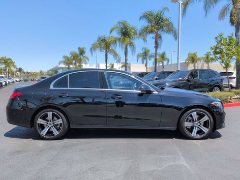 Used 2025 Mercedes-Benz C 300 Sedan image 11