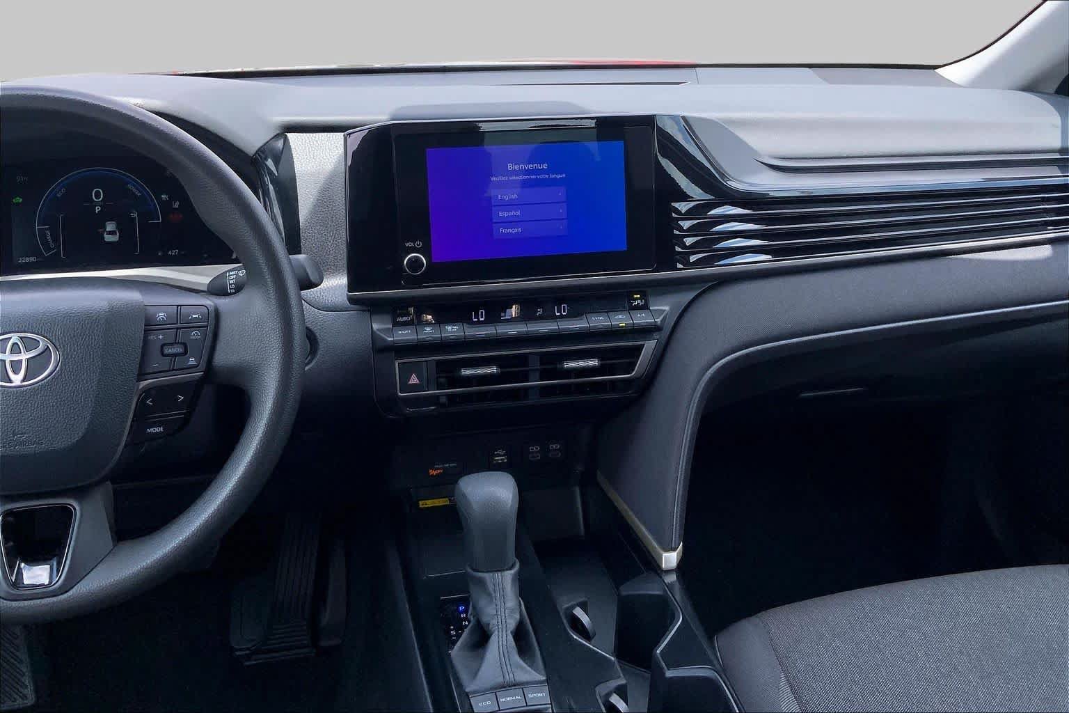 Used 2025 Toyota Camry LE FWD image 7