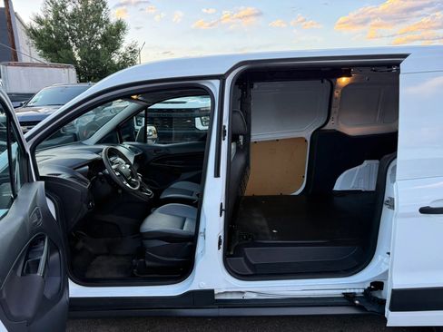 Used 2016 Ford Transit Connect XL FWD image 12