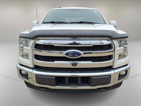 Used 2017 Ford F150 Lariat w/ Equipment Group 501A Mid image 3