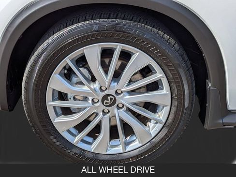 Used 2023 INFINITI QX50 Luxe AWD/4WD image 11