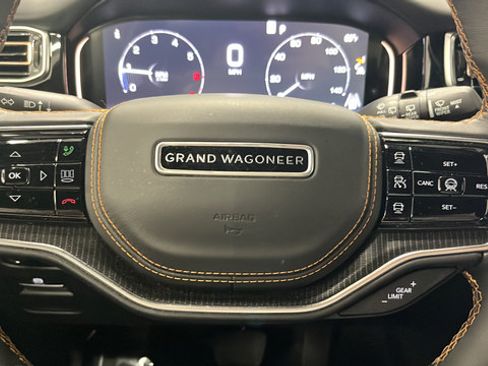 Used 2024 Jeep Grand Wagoneer Series III w/ Quick Order Packagew 28T AWD/4WD image 16