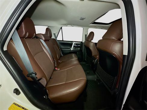 Used 2016 Toyota 4Runner Limited image 21