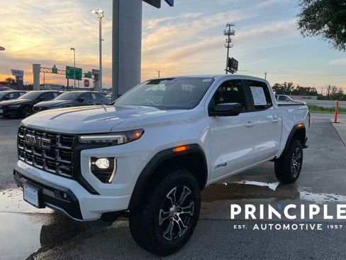 Used 2025 GMC Canyon AT4 AWD/4WD image 4