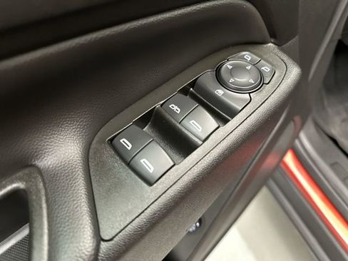 Used 2022 Chevrolet Equinox LT image 19