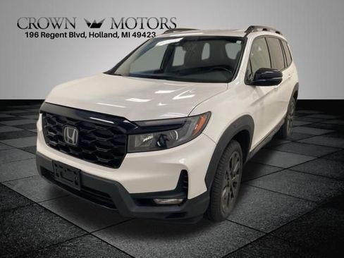 Used 2022 Honda Passport Elite image 3