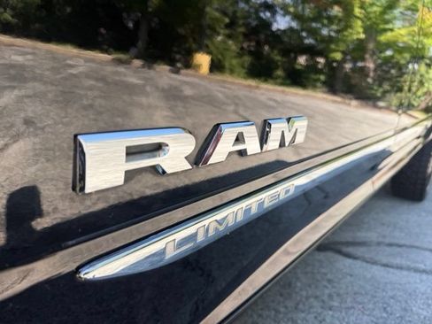 Used 2019 RAM 2500 Limited AWD/4WD image 12