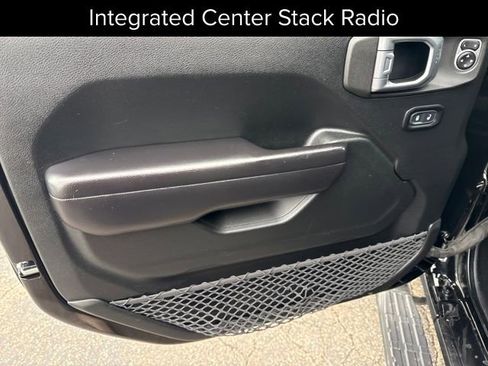 Used 2020 Jeep Wrangler Unlimited Sport image 12