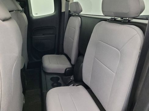 Used 2017 Chevrolet Colorado W/T image 18