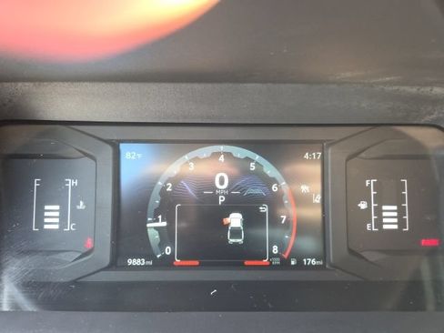 Used 2025 Toyota Tacoma SR5 AWD/4WD image 33