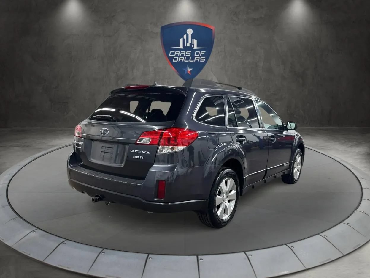 Used 2011 Subaru Outback 3.6R Limited AWD/4WD image 5
