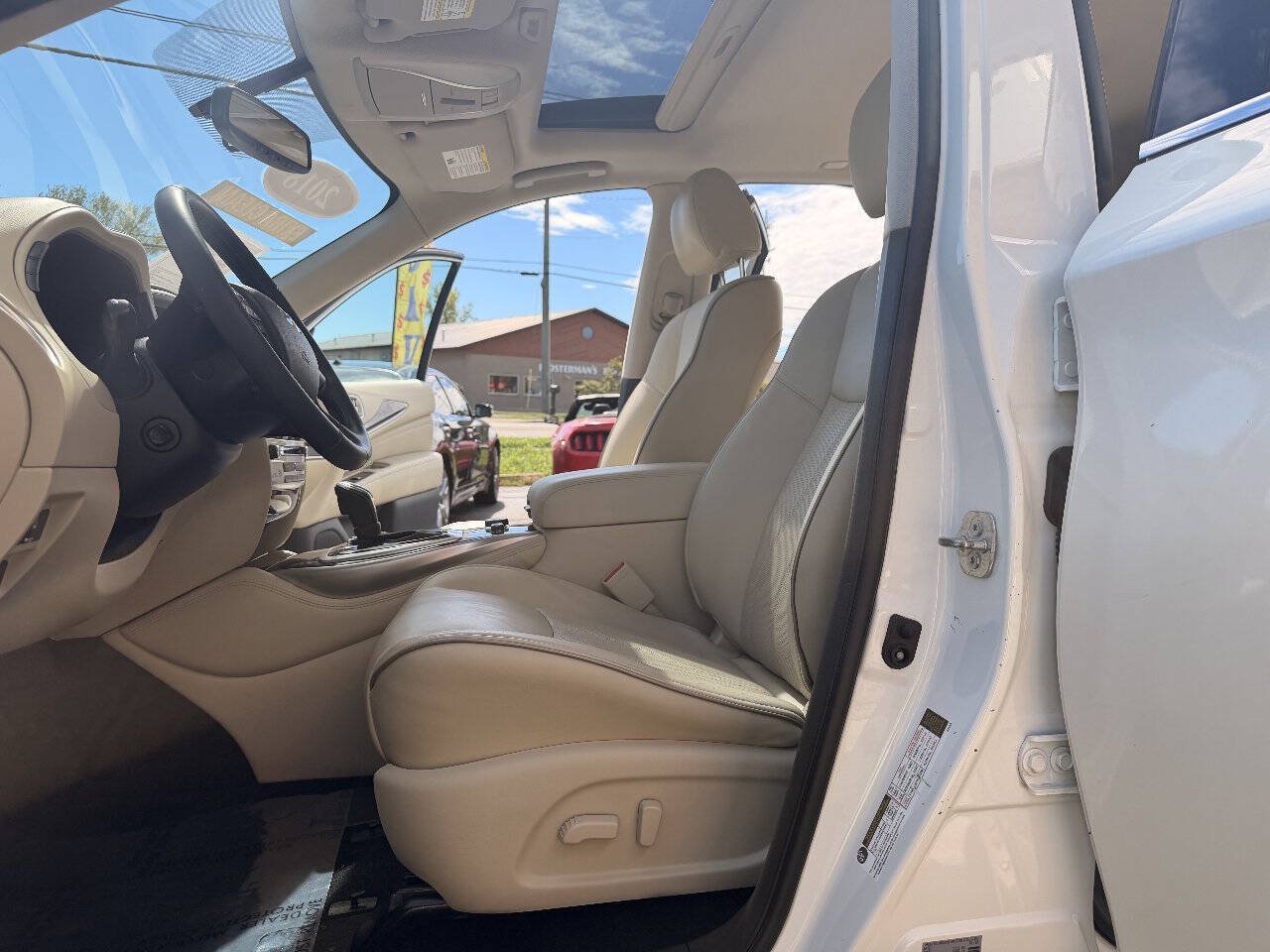 Used 2018 INFINITI QX60 FWD image 9