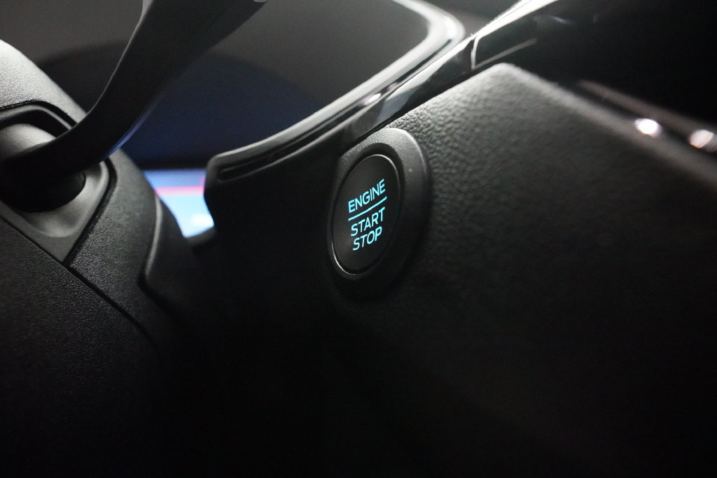 Used 2025 Ford Escape ST-Line Select AWD/4WD image 30