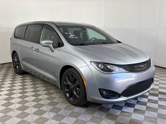 Used 2018 Chrysler Pacifica Touring Plus w/ S Appearance Package FWD 360° Tour