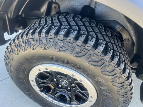 Used 2023 Ford Bronco Badlands w/ Sasquatch Package image 4