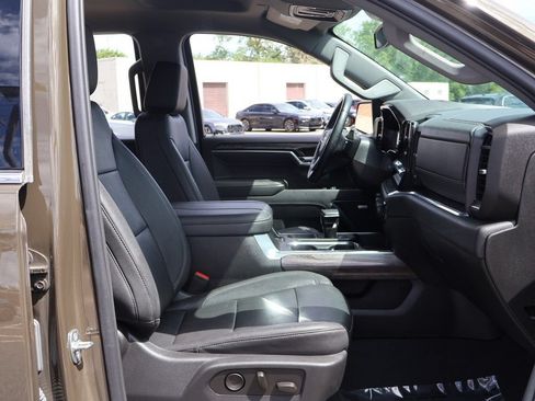 Used 2023 Chevrolet Silverado 1500 LTZ AWD/4WD image 27