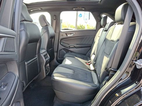 Used 2022 Ford Edge ST w/ Equipment Group 401A AWD/4WD image 10
