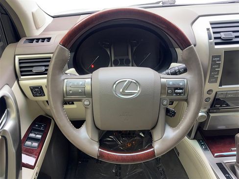Used 2013 Lexus GX 460 Premium image 64