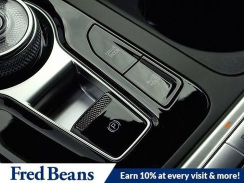 New 2026 Kia Carnival EX image 17