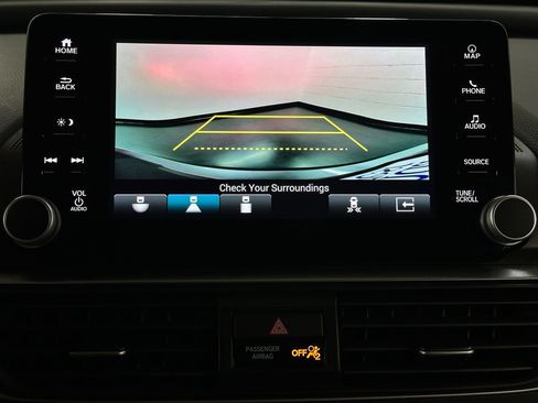 Certified 2022 Honda Accord Touring image 32