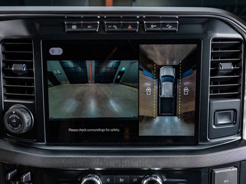 Used 2024 Ford F350 Platinum w/ FX4 Off-Road Package image 26