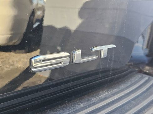 Used 2023 GMC Yukon SLT image 13