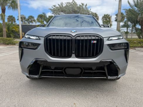 Used 2026 BMW X7 M60i image 4