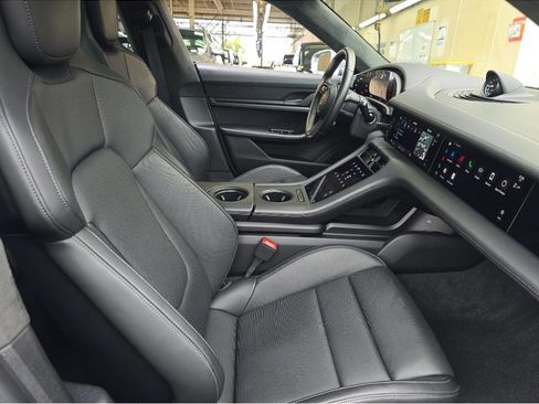 Used 2022 Porsche Taycan GTS AWD/4WD image 7